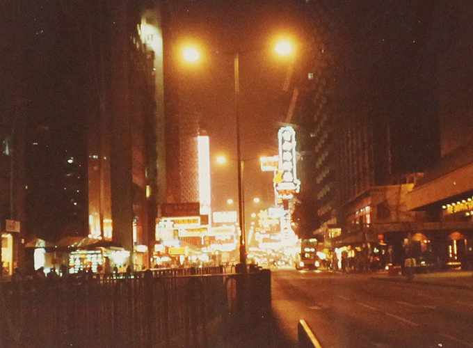 香港 1987年3月の夜の九龍のストリートビュー