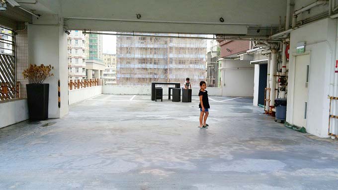 香港 九龍 南昌 ホテル オヴォロ ウェスト カオルーンの喫煙可能なオープンスペース