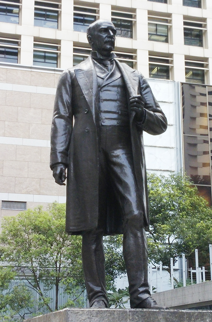 香港 中環 サー・トーマス・ジャクソンの銅像