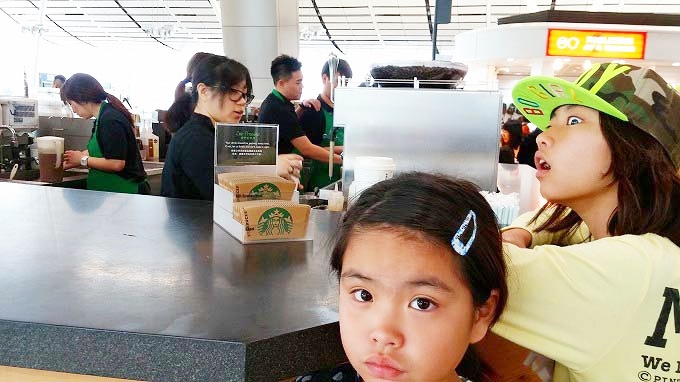 香港国際空港「スターバックスコーヒー」