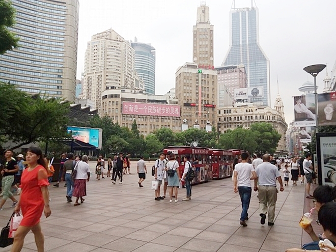 中華人民共和国 上海・北京東路 外灘方面