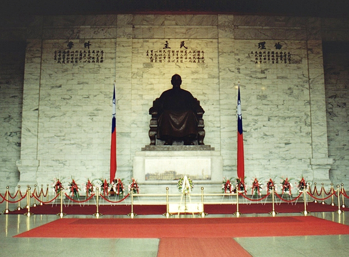 台湾 台北市 中正紀念堂「蒋介石座像」