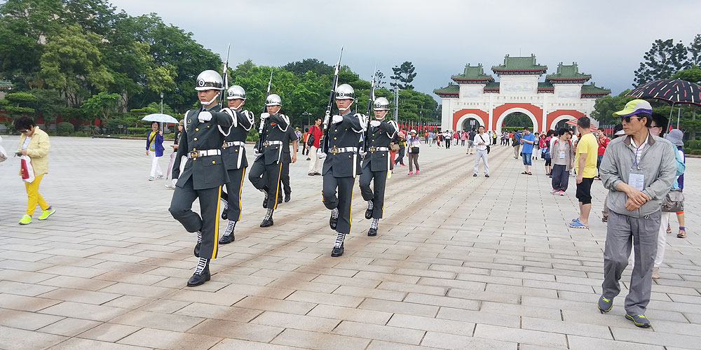 台湾 台北市 忠烈祠「儀仗兵交代式」