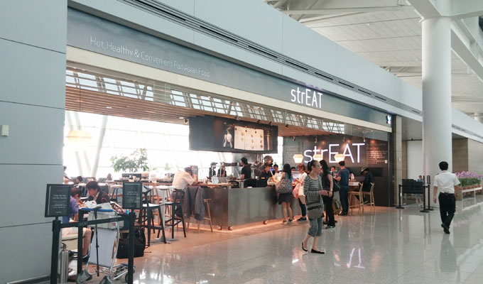 韓国 仁川国際空港内 40番搭乗ゲートにある「StrEAT」