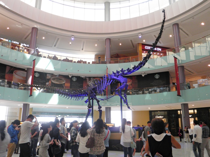 Dinosaur exhibit at Dubai Mall