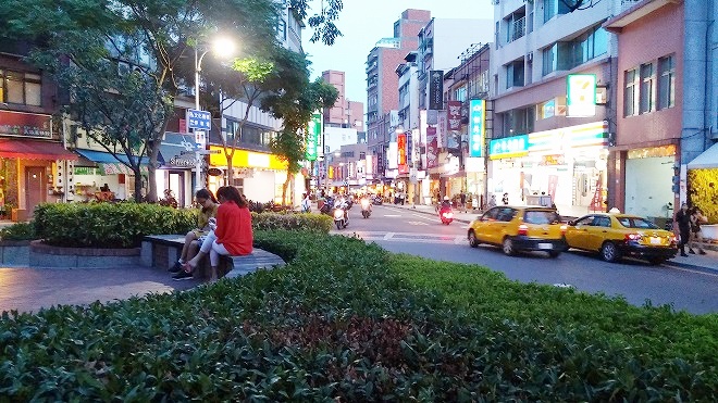 台湾 新北市 淡水 馬偕街付近