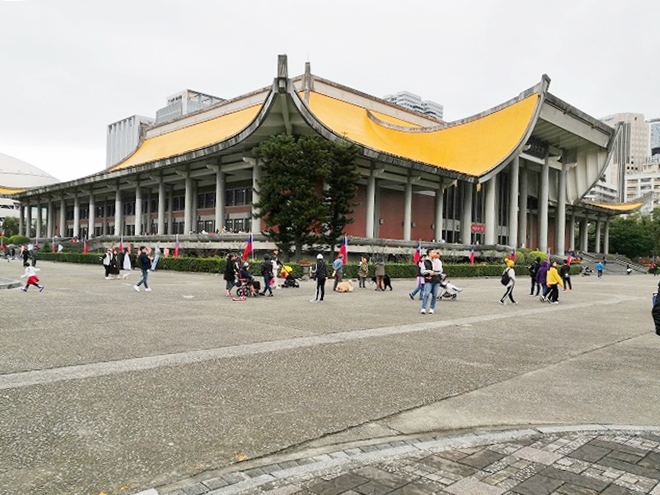 台北市 中山公園 国立国父紀念館 孫文像正面の入り口
