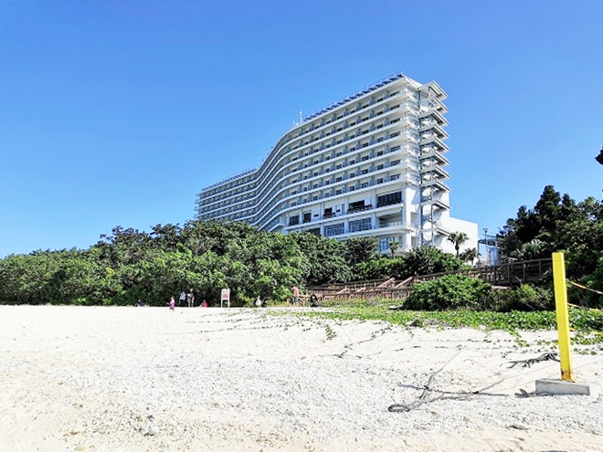 沖縄海洋博公園エメラルドビーチに面した「ホテル オリオン モトブ リゾート＆スパ」