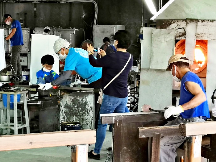 琉球ガラス村「ガラス工房」グラス作り体験