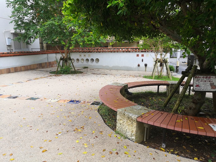 A park on Yachimun Street(Tsuboya pottery street) in Tsuboya Naha City, Okinawa.