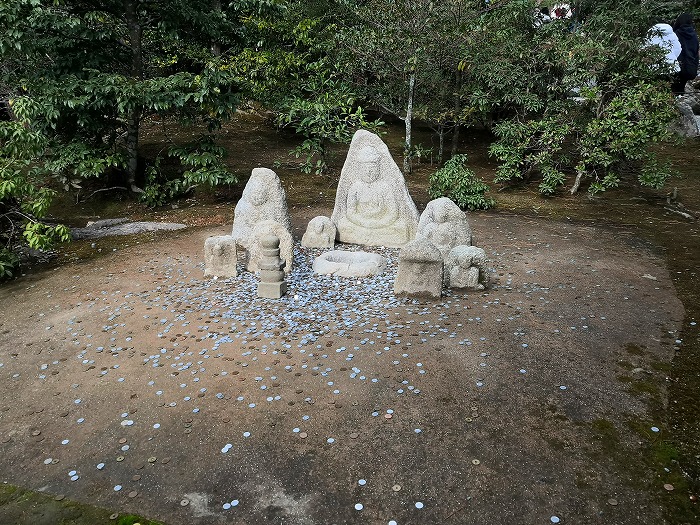 Kinkakuji/Rokuonji - White Snake Mound.