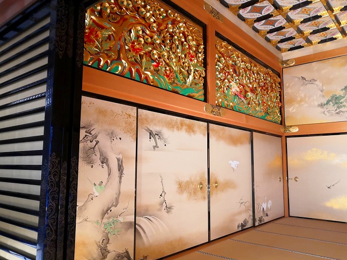 Nagoya Castle Honmaru Palace, A Ranma(transom) with different designs on the front and back.