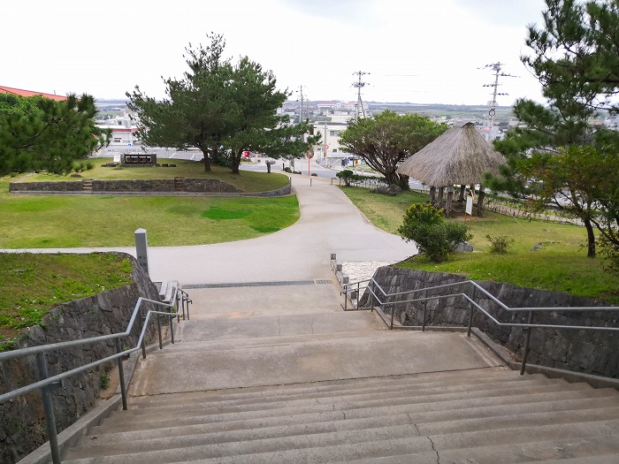 日本一人口の多い村 読谷村 座喜味城跡公園