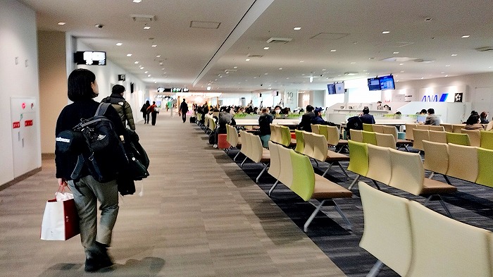 福岡空港ターミナルビル - 博多