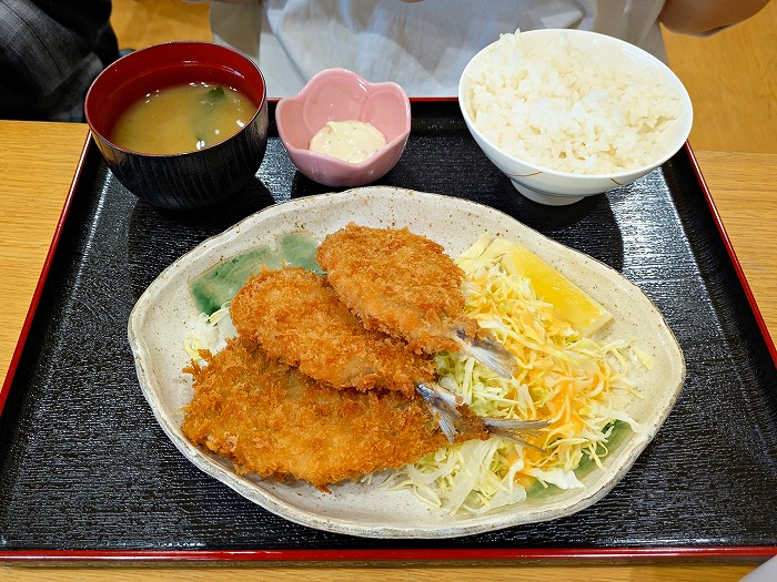 うちな～ごはん屋「えいと食堂」 - ぎのわんゆいマルシェ